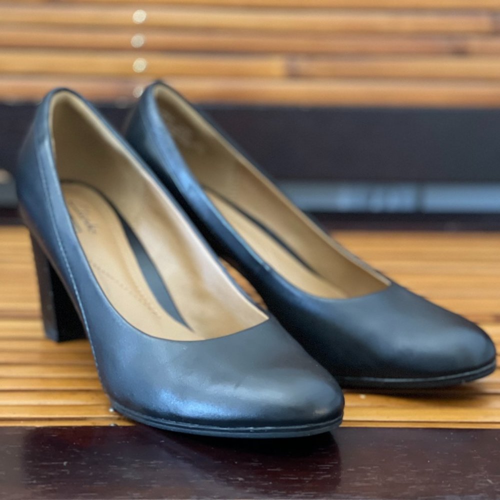 Clarks Collection Basil Auburn Black Block 3" Heels, Women's Size 7.5
